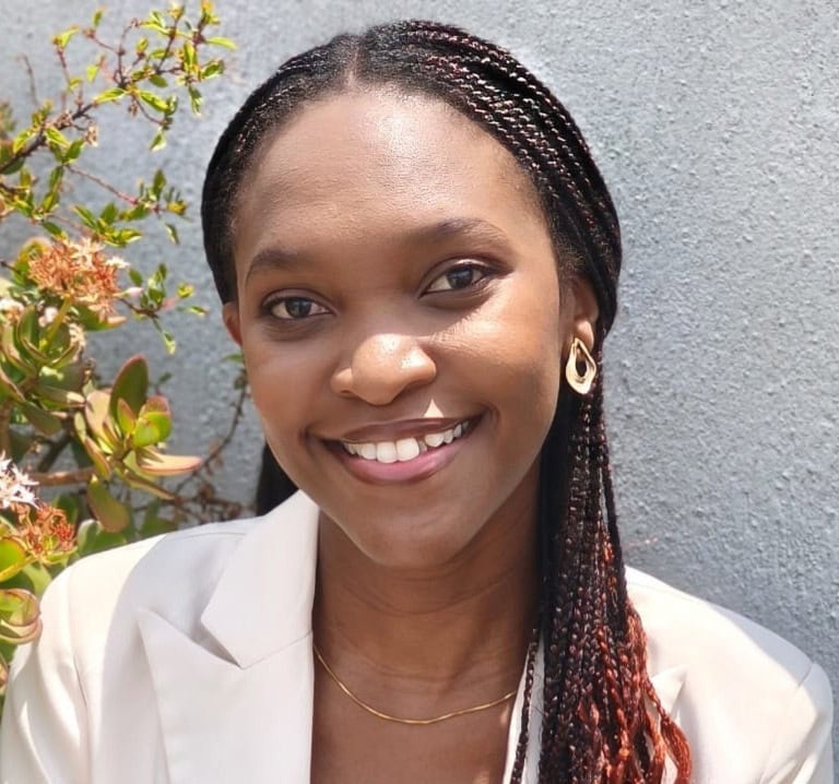 Profile photo jo cropped